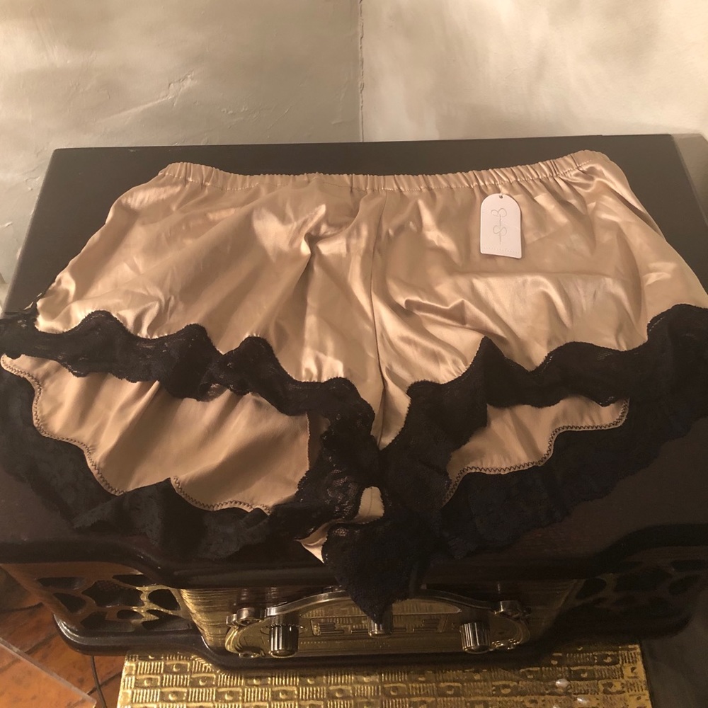 SILKY SATIN & LACE BOXER PJ SHORTS